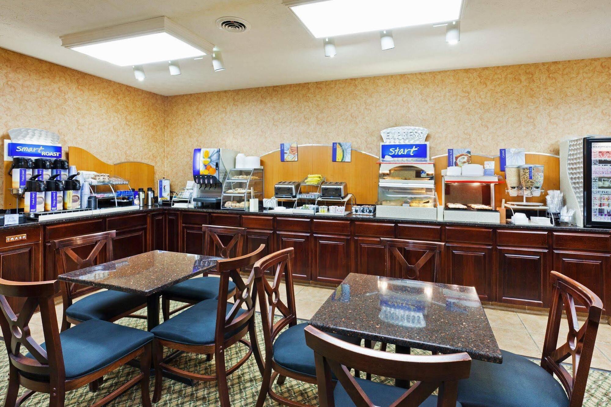 Holiday Inn Express Dandridge, An Ihg Hotel Dış mekan fotoğraf
